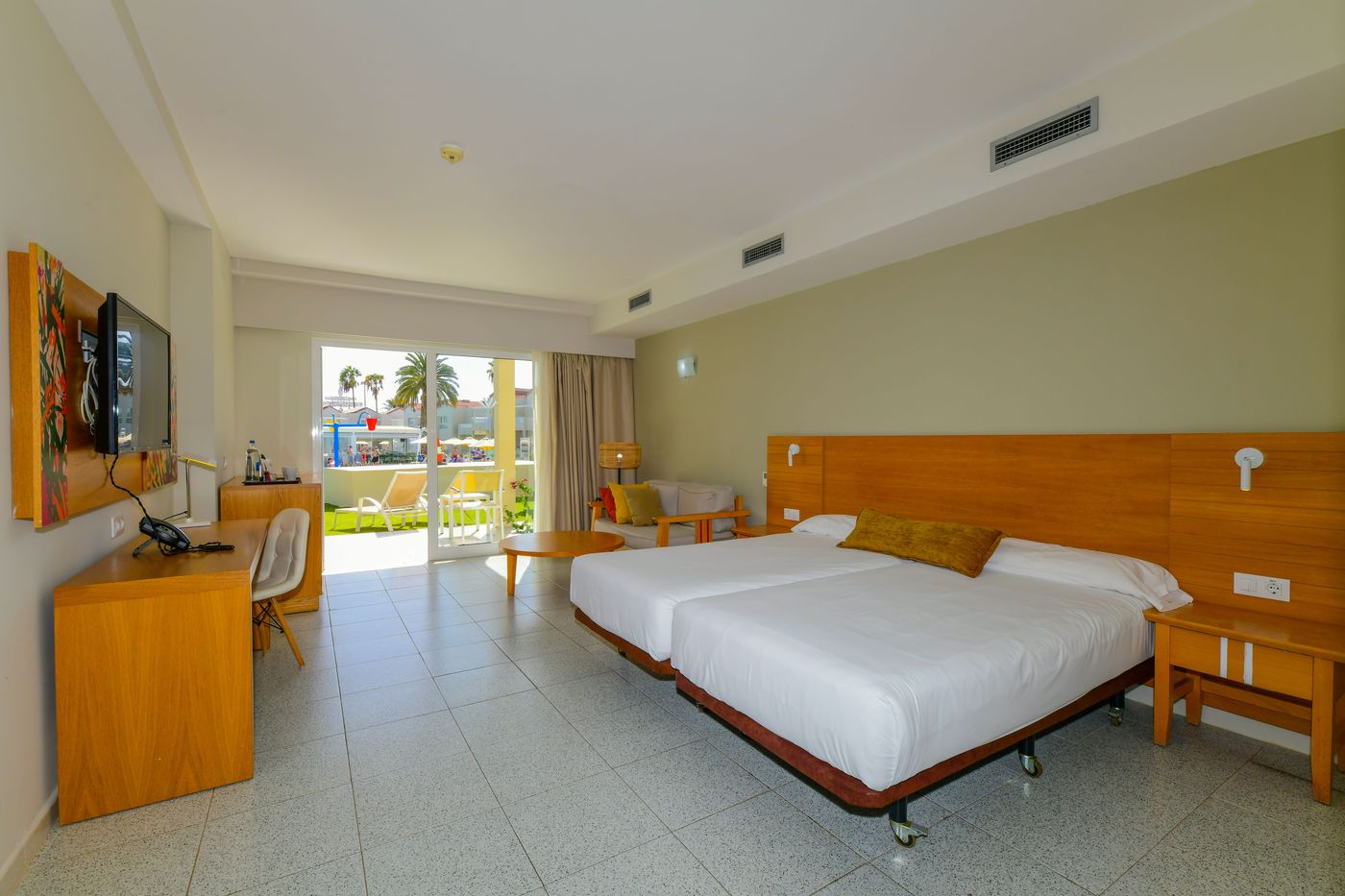 Hotel-LIVVO-Koala-Garden-Room-18