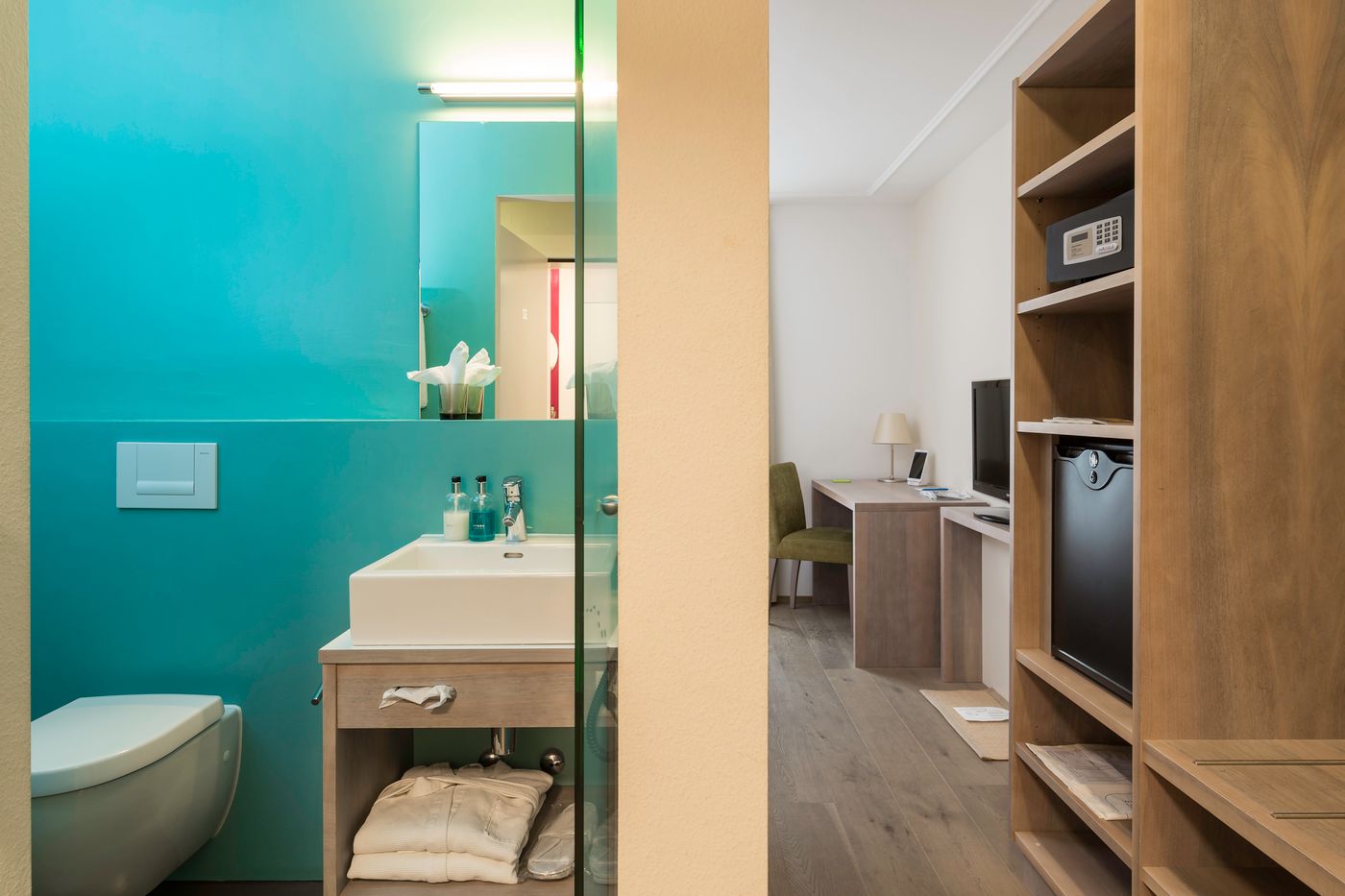 Boutique Hotel  Platzhirsch-Switzerland-Zürich-Room-10