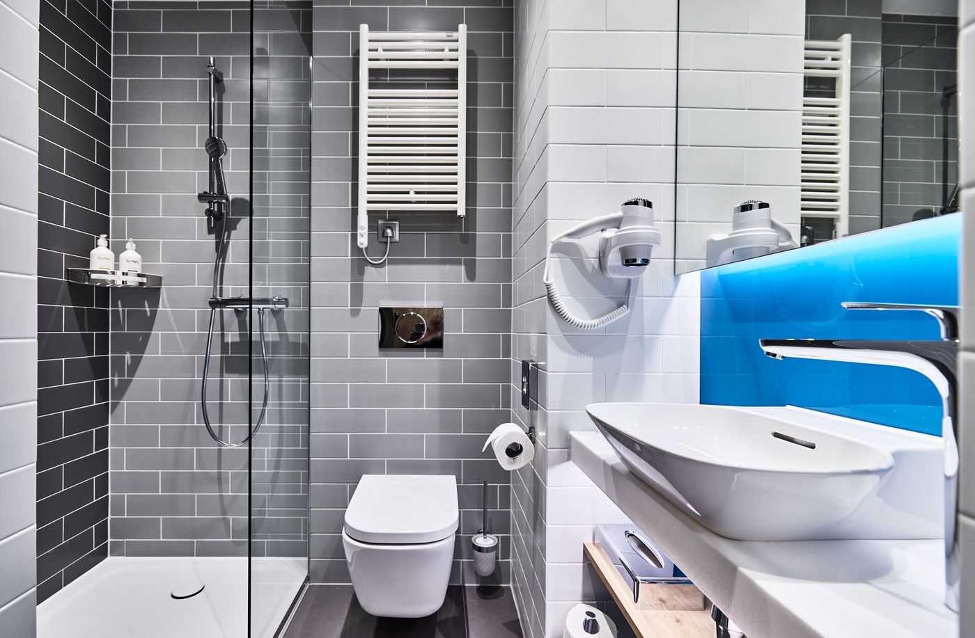 Holiday-Inn-Express-Warsaw---The-HUB-Room-33