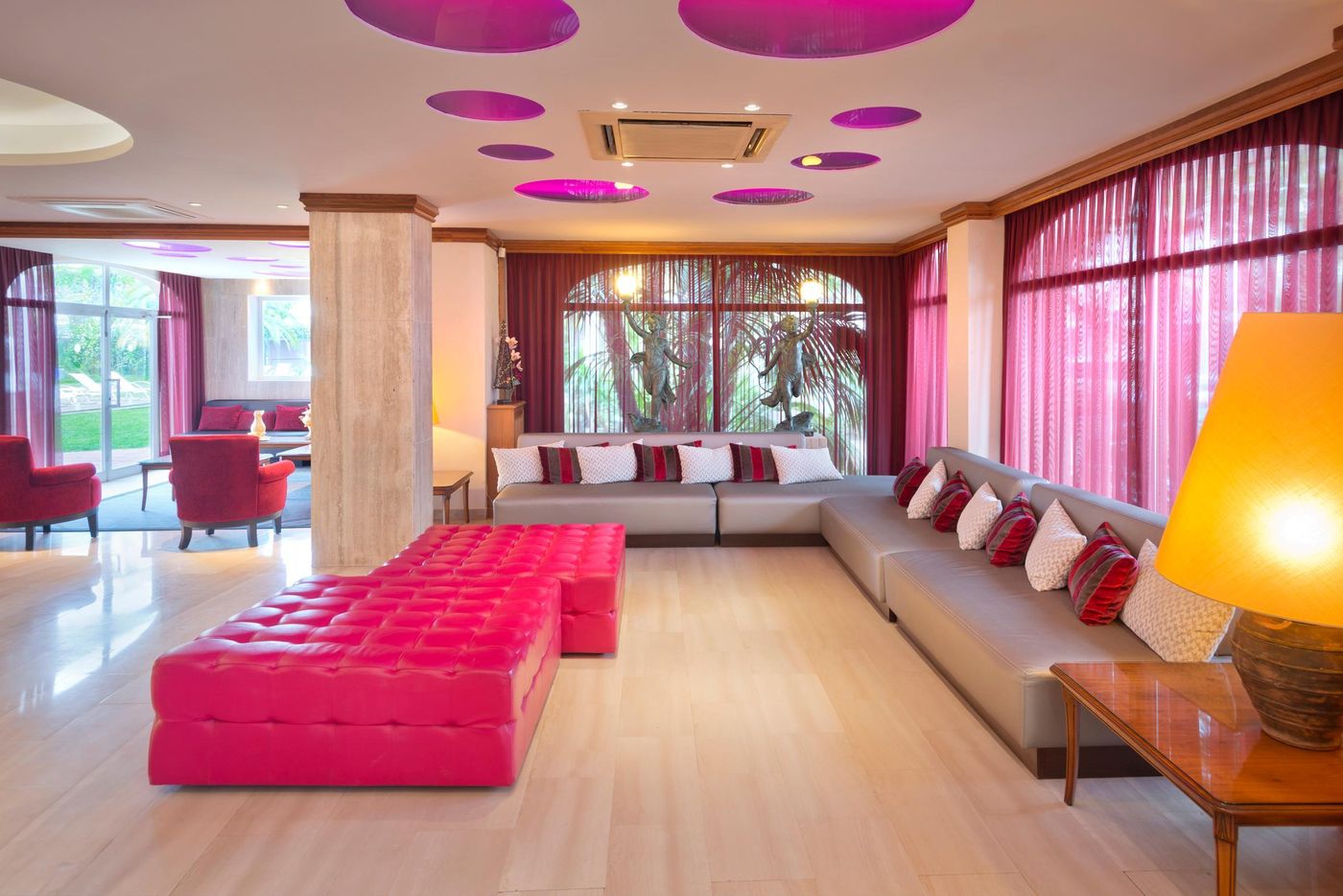 Monica-Hotel-Lobby-21