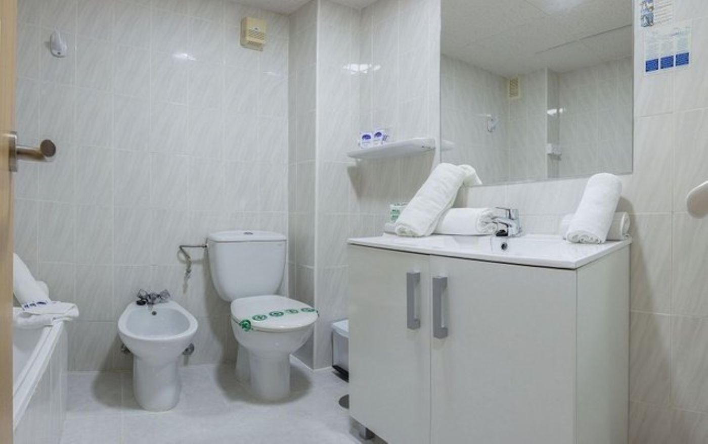 Magic-Cristal-Park-Room-26