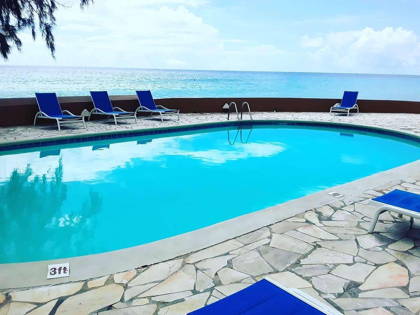 Divi-Southwinds-Beach-Resort-Pool-20