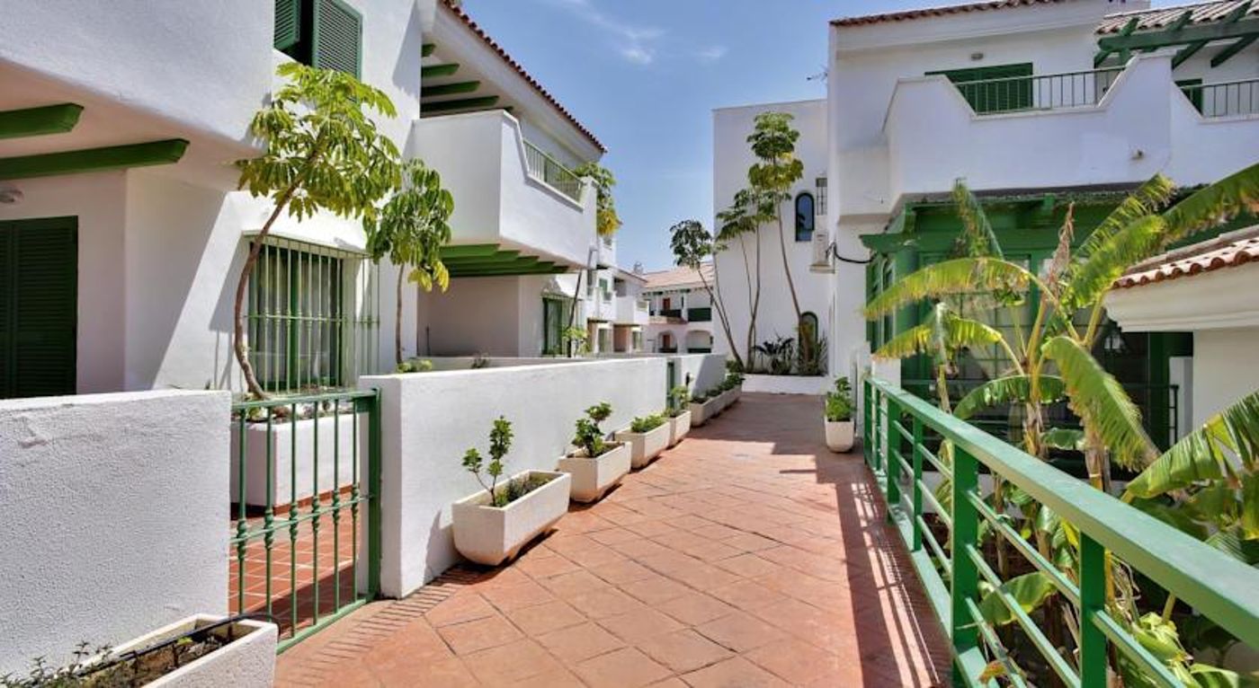 Pueblo El Goleto Apartments