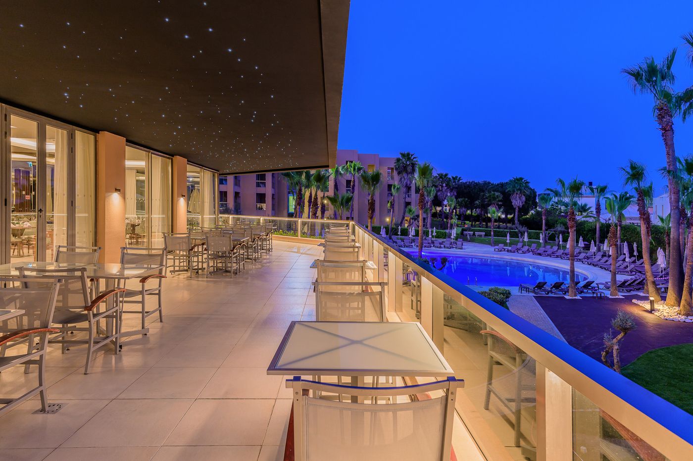 Sao-Rafael-Suites-Restaurant-14