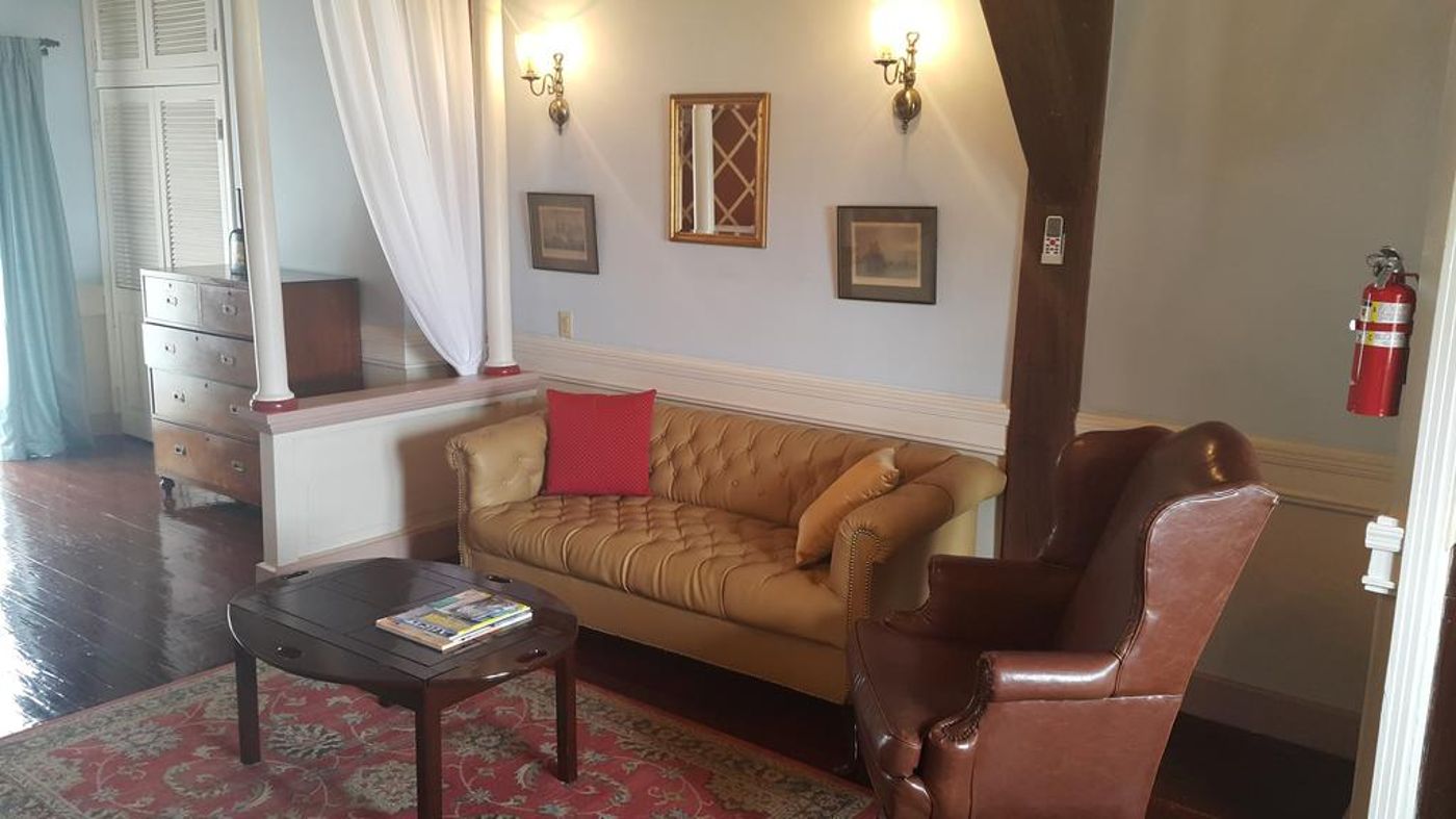 Copper & Lumber Store Hotel Boutique