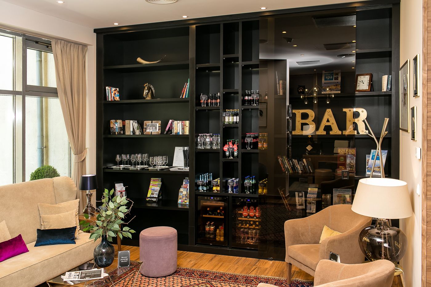 Ambra-Hotel-Lobby-10