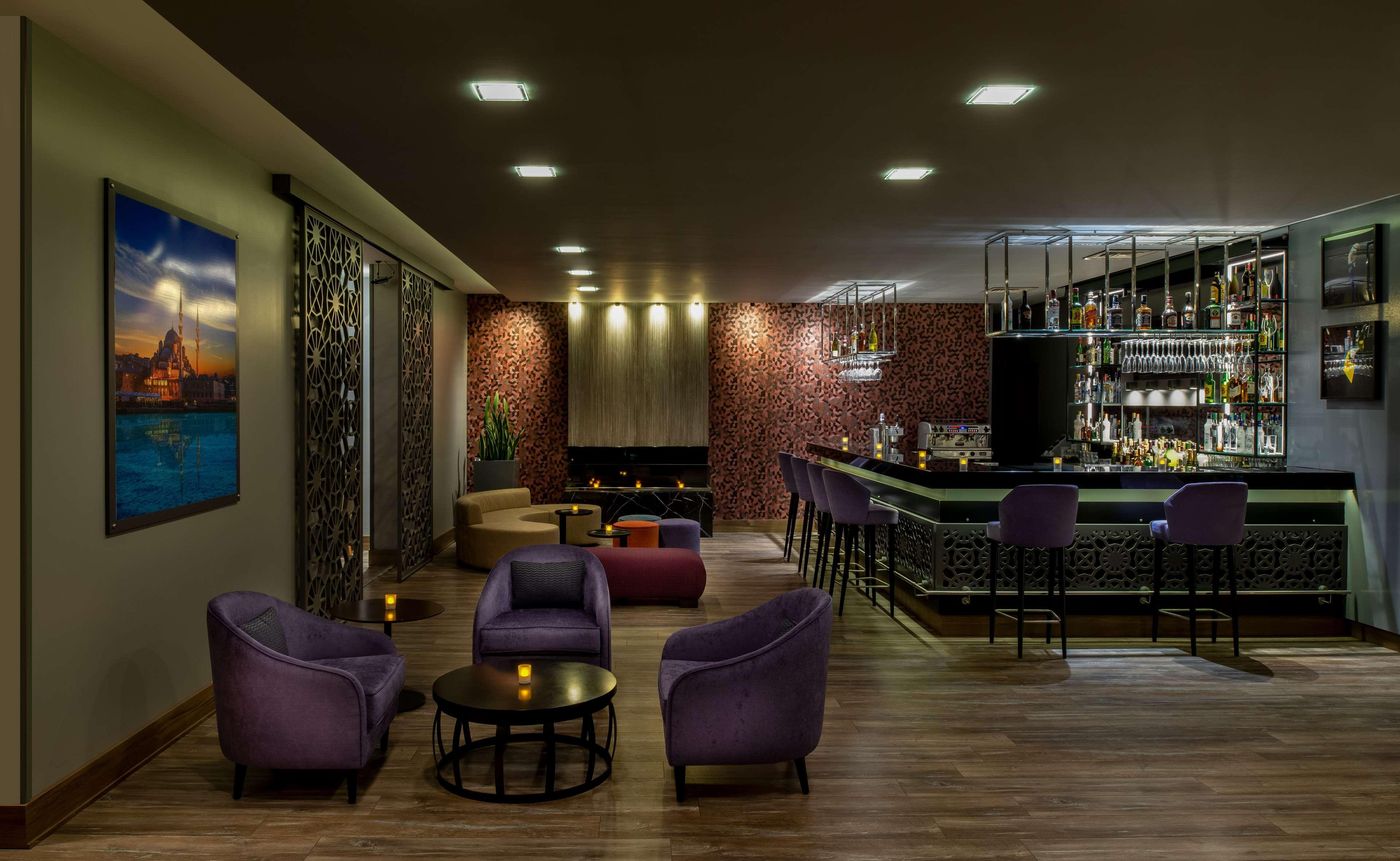 Dosso-Dossi-Hotels---SPA-Golden-Horn-Bar-17