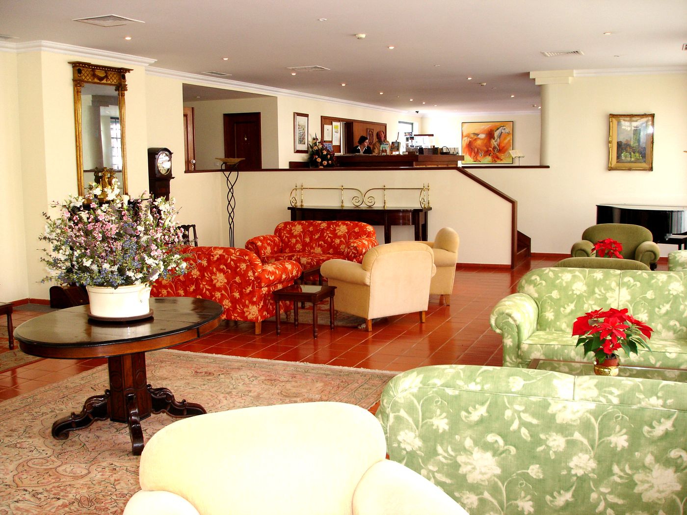 Quinta-Penha-de-Franca-Lobby-55