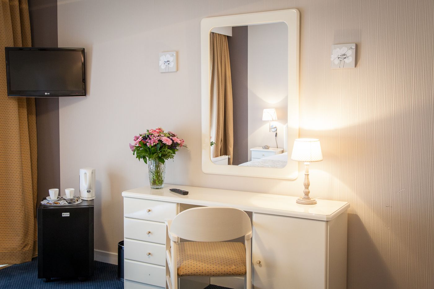 First-Euroflat-Hotel-Room-39