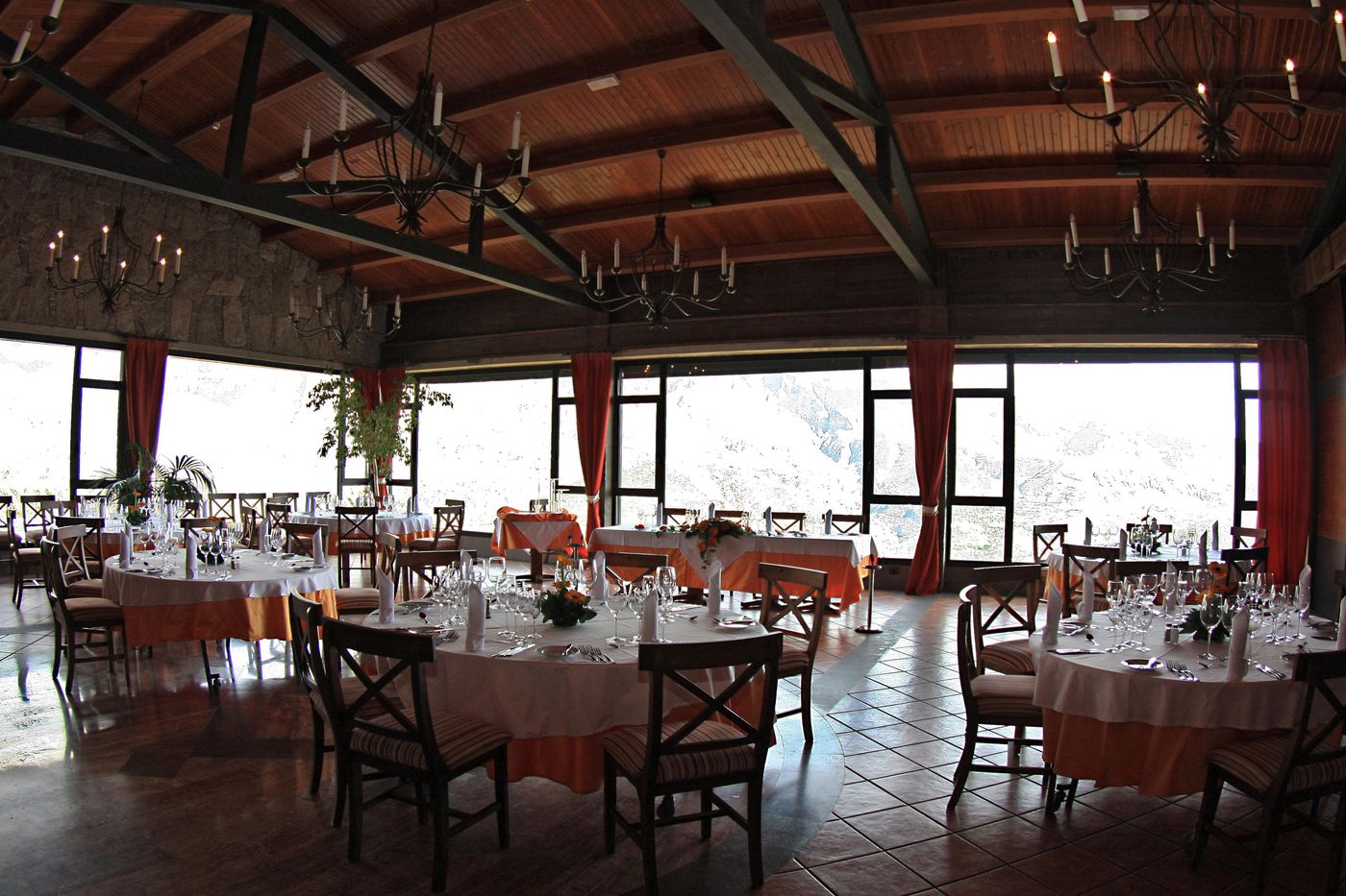 Hotel-Rural-Las-Tirajanas-Restaurant-16