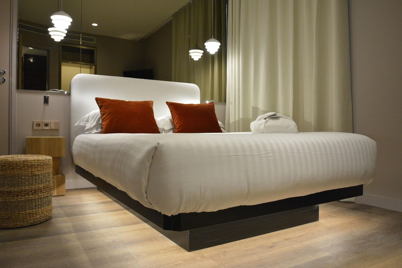 Le-Katorze-Hotel-Room-13