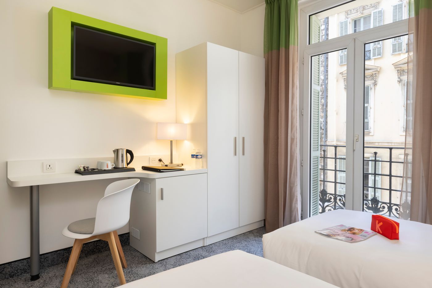 Hotel-Byakko-Nice-Centre-Room-30