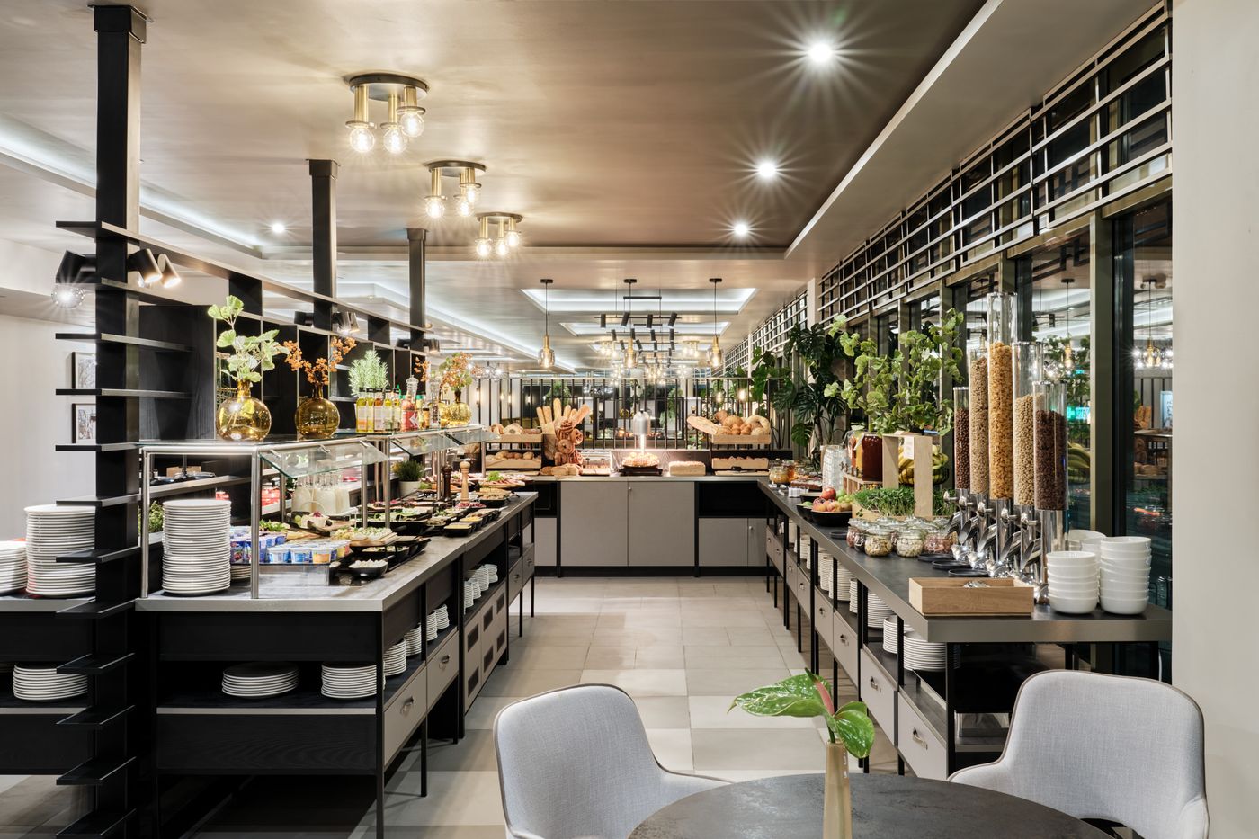 Leonardo-Royal-Hotel-Warsaw-Restaurant-66