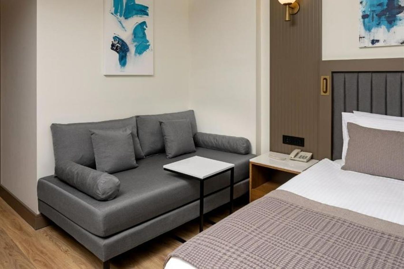 Alva-Donna-World-Palace-Hotel-Room-35