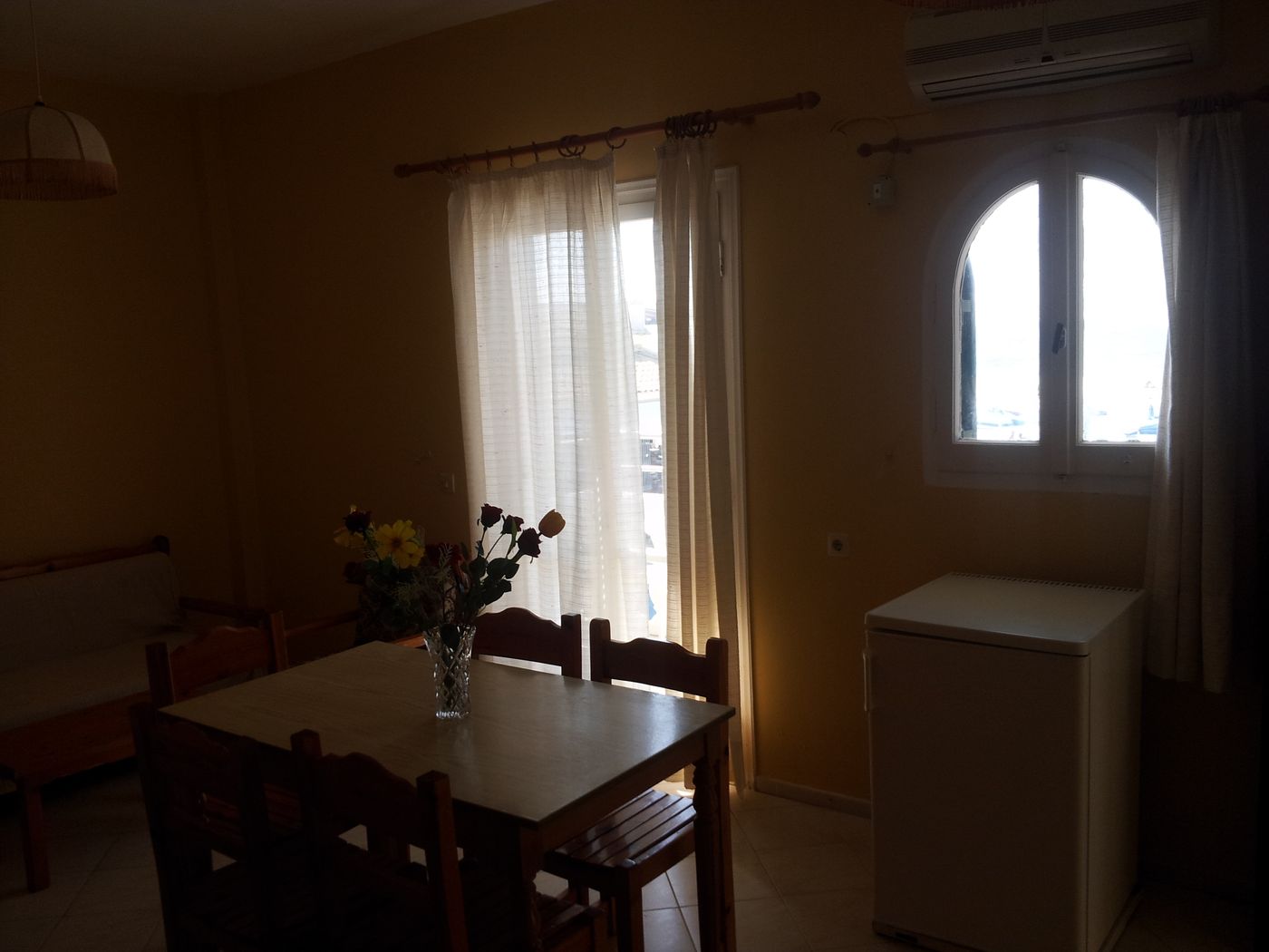 Beach-Front-Salvanos-Room-13