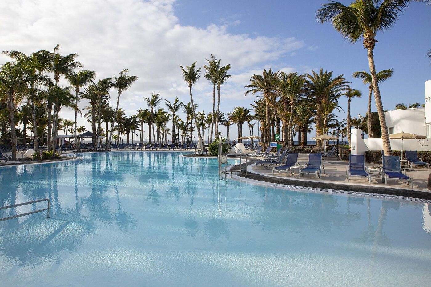 Hipotels-La-Geria-Pool-3