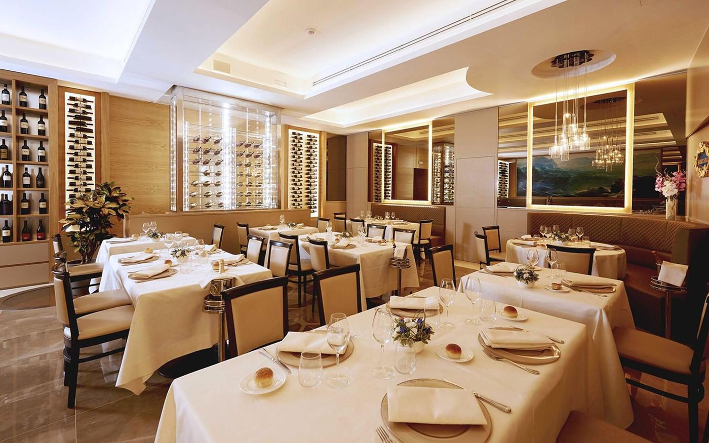 Harry-s-Bar-Trevi-Hotel---Restaurant-Restaurant-60