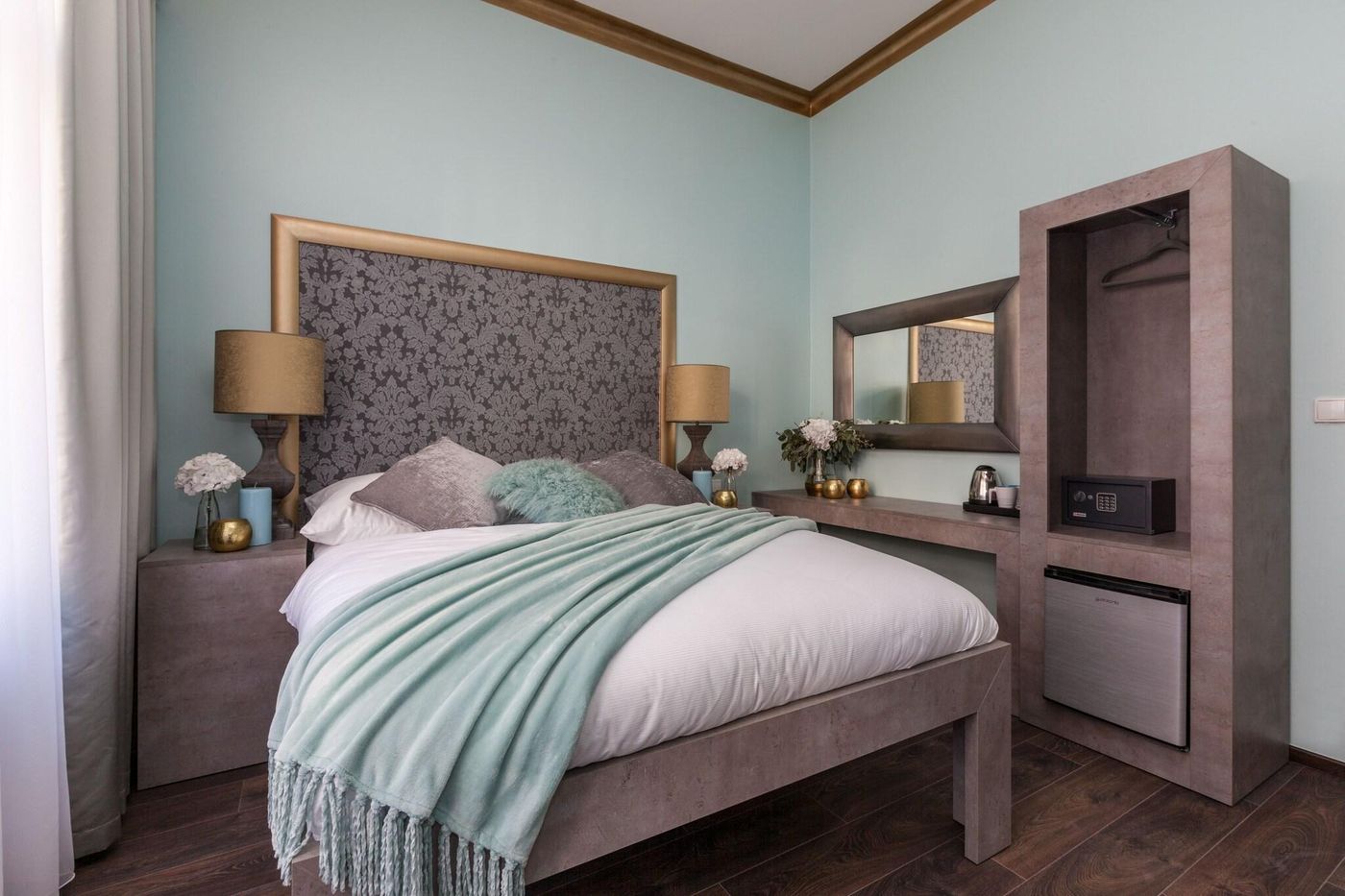 Gorgeous-Prague-Rooms-Room-22