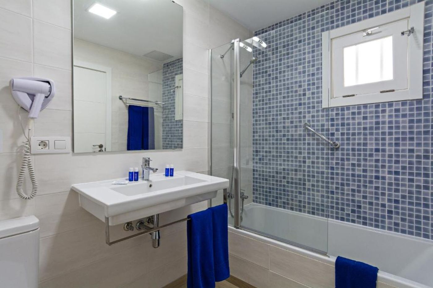 Oceano---Adults-Only-Room-27