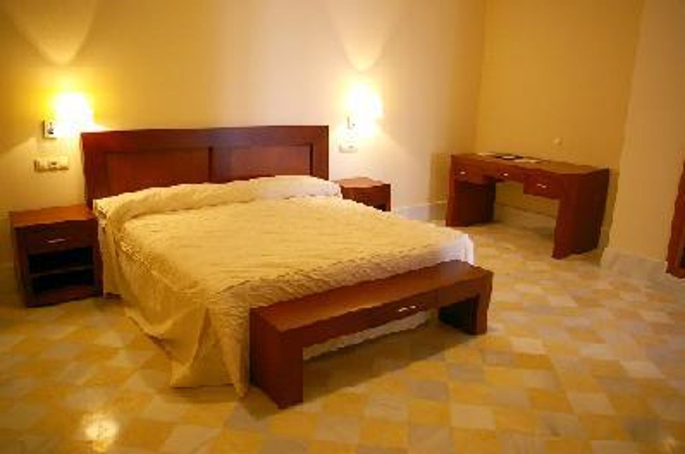 Turisticos Lux Sevilla Palacio Apartments