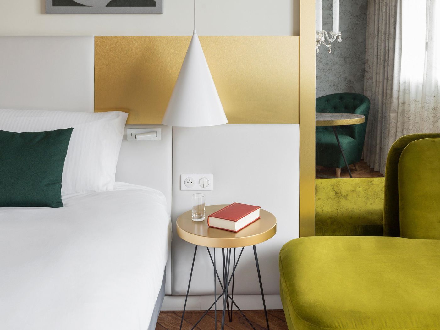 Le-Louis-Versailles-Chateau-Room-39