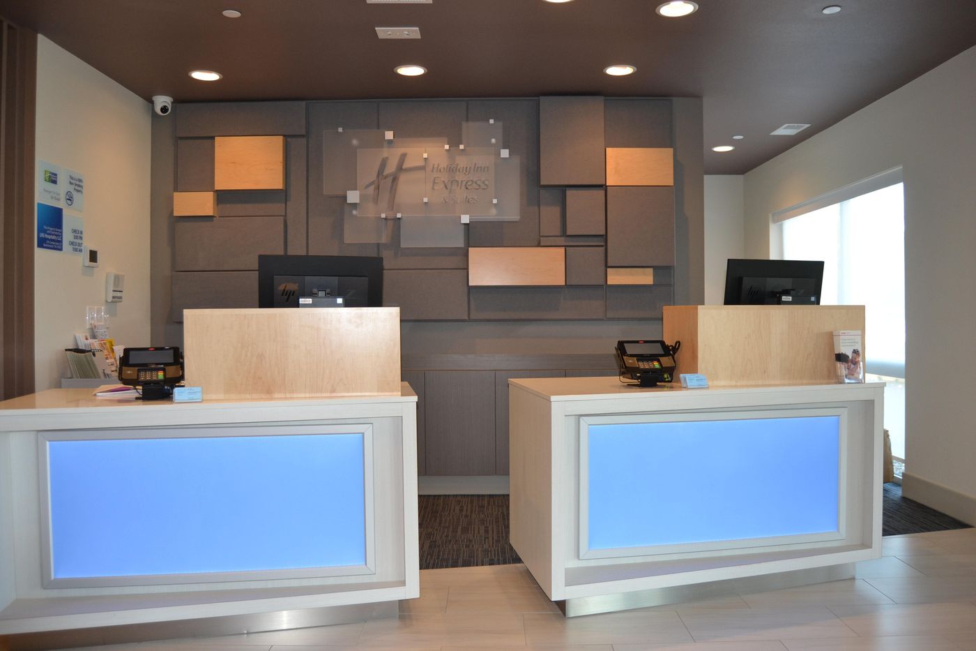 Hol. Inn Exp.  GOODLETTSVILLE N - NASHVILLE-United States-Goodlettsville-Lobby-4