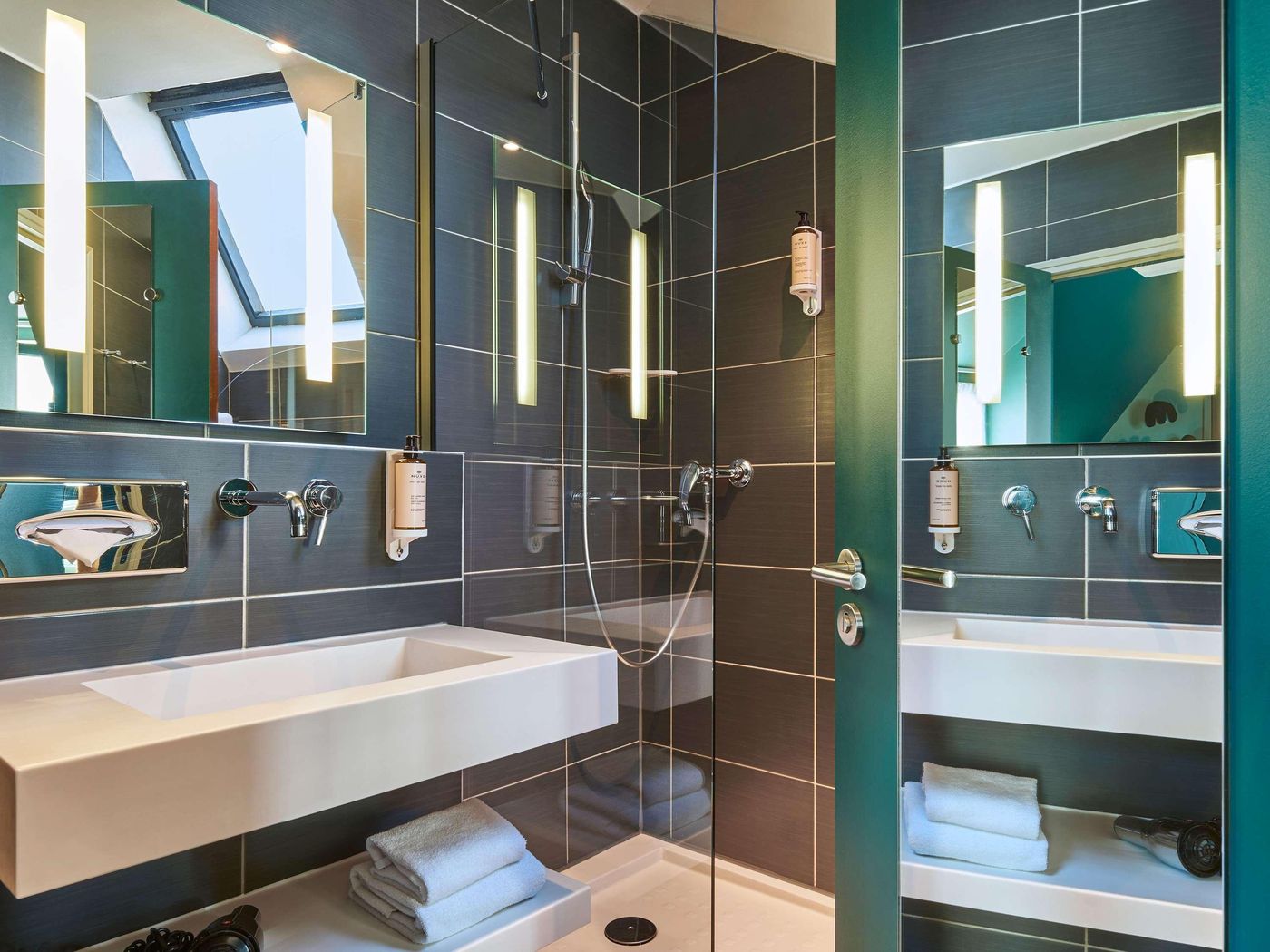 Hotel-Mercure-Paris-Tour-Eiffel-Pont-Mirabeau-Room-38