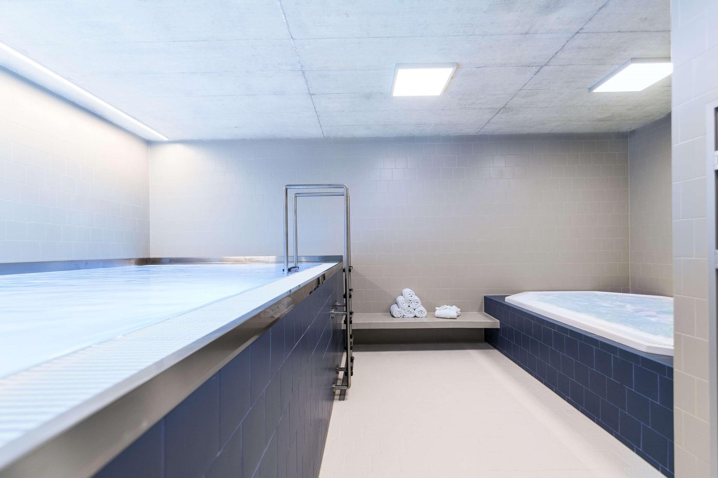 NH-Collection-Prague-Pool-22