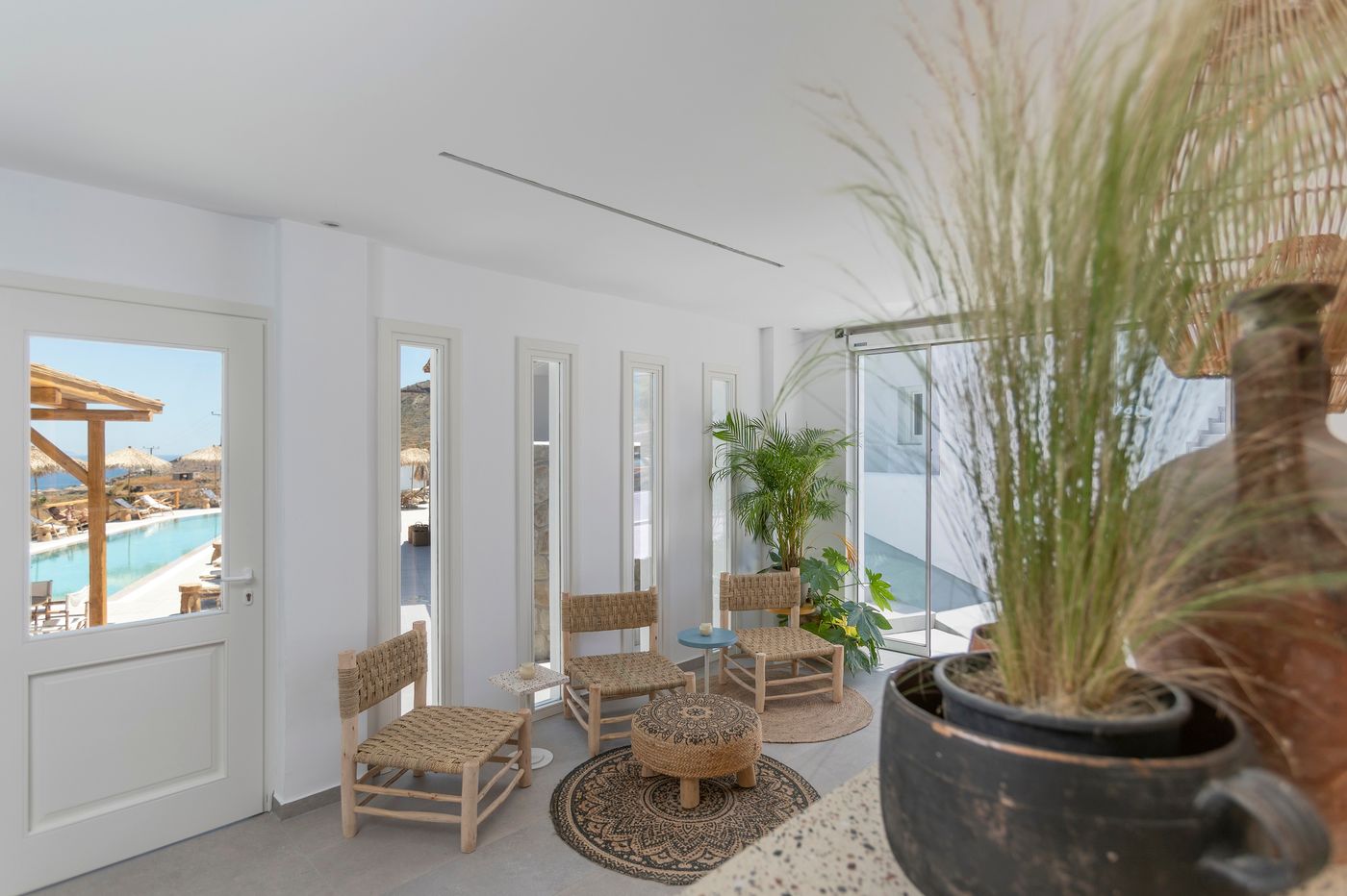 Secret-View-Hotel-Lobby-51