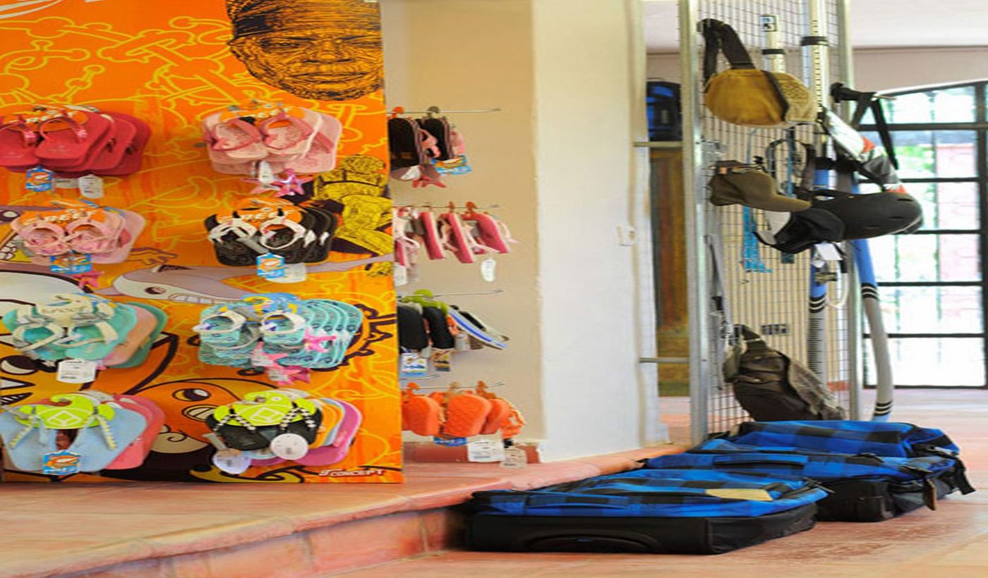 Hotel-100--Fun-Sports-and-Entertainment-59