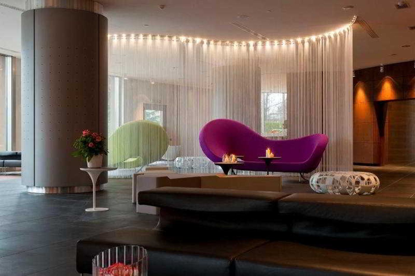 Best-Western-Plus-The-Hub-Hotel-Lobby-11