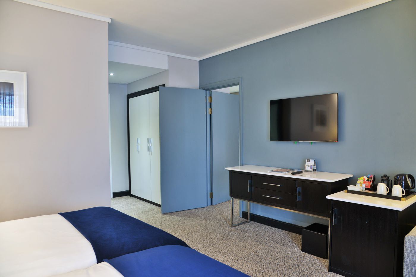 The-Commodore-Room-36