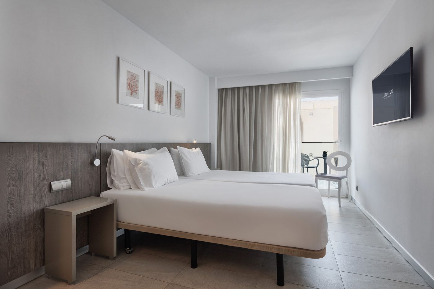 El-Puerto-Ibiza-Hotel---Spa-Room-22