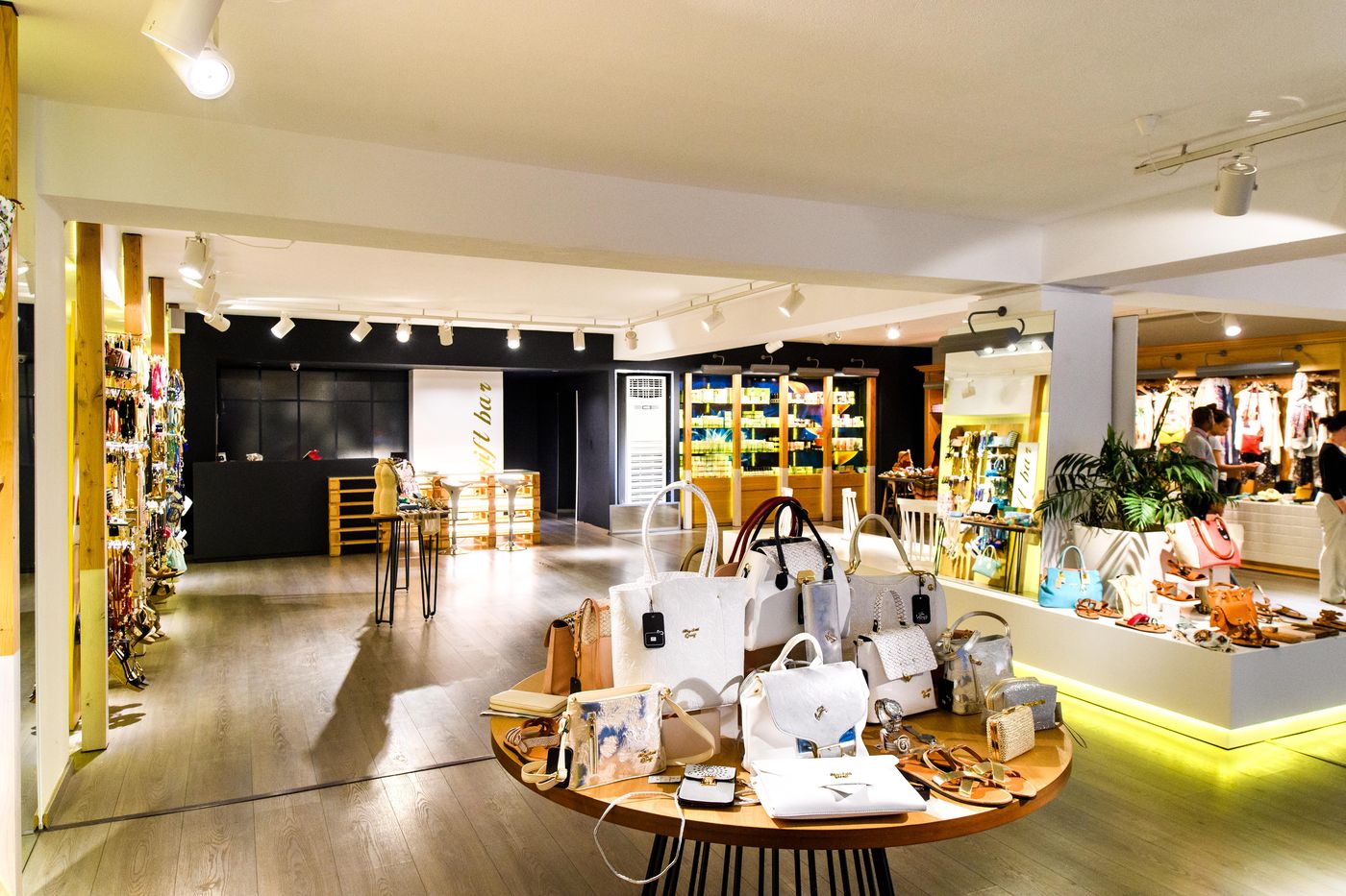 Akrathos-Beach-Sports-and-Entertainment-45