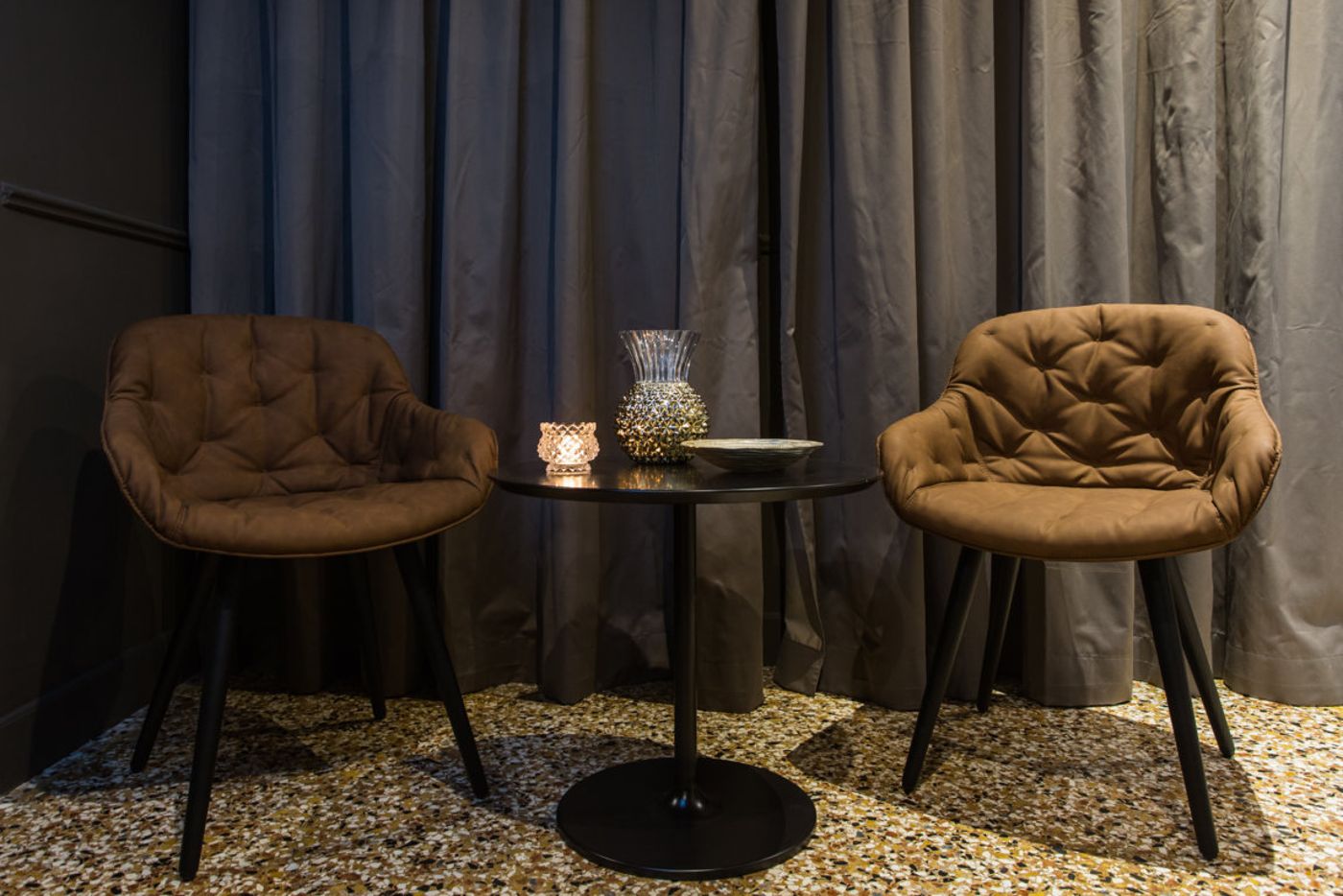 Riva-Del-Vin-Boutique-Hotel-Lobby-14