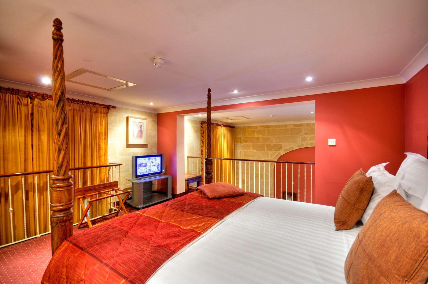 Palazzo-Capua-Room-23