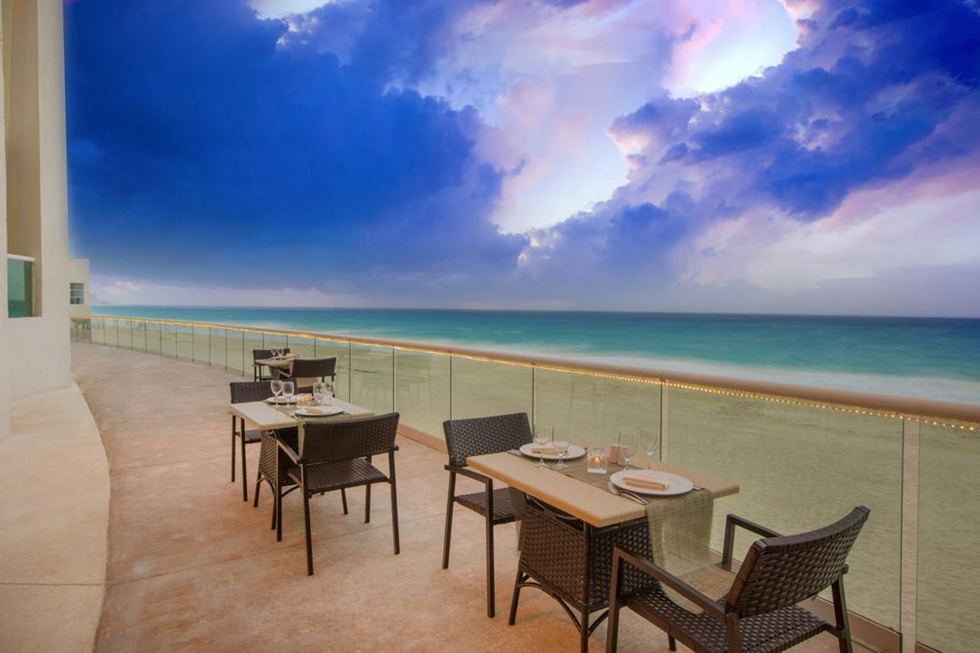 Sun Palace - Adult Only