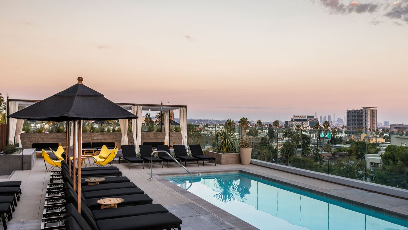 rooftop-pool-lounge-everly-hollywood-9fea9dd1.jpg