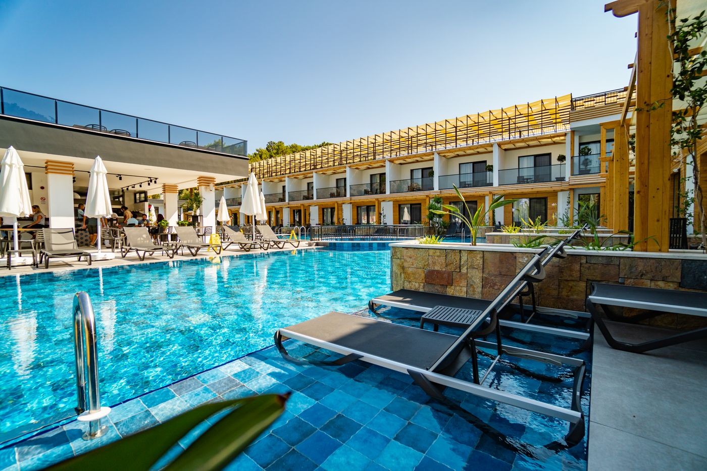 L-Hotel-Sarigerme-Pool-13