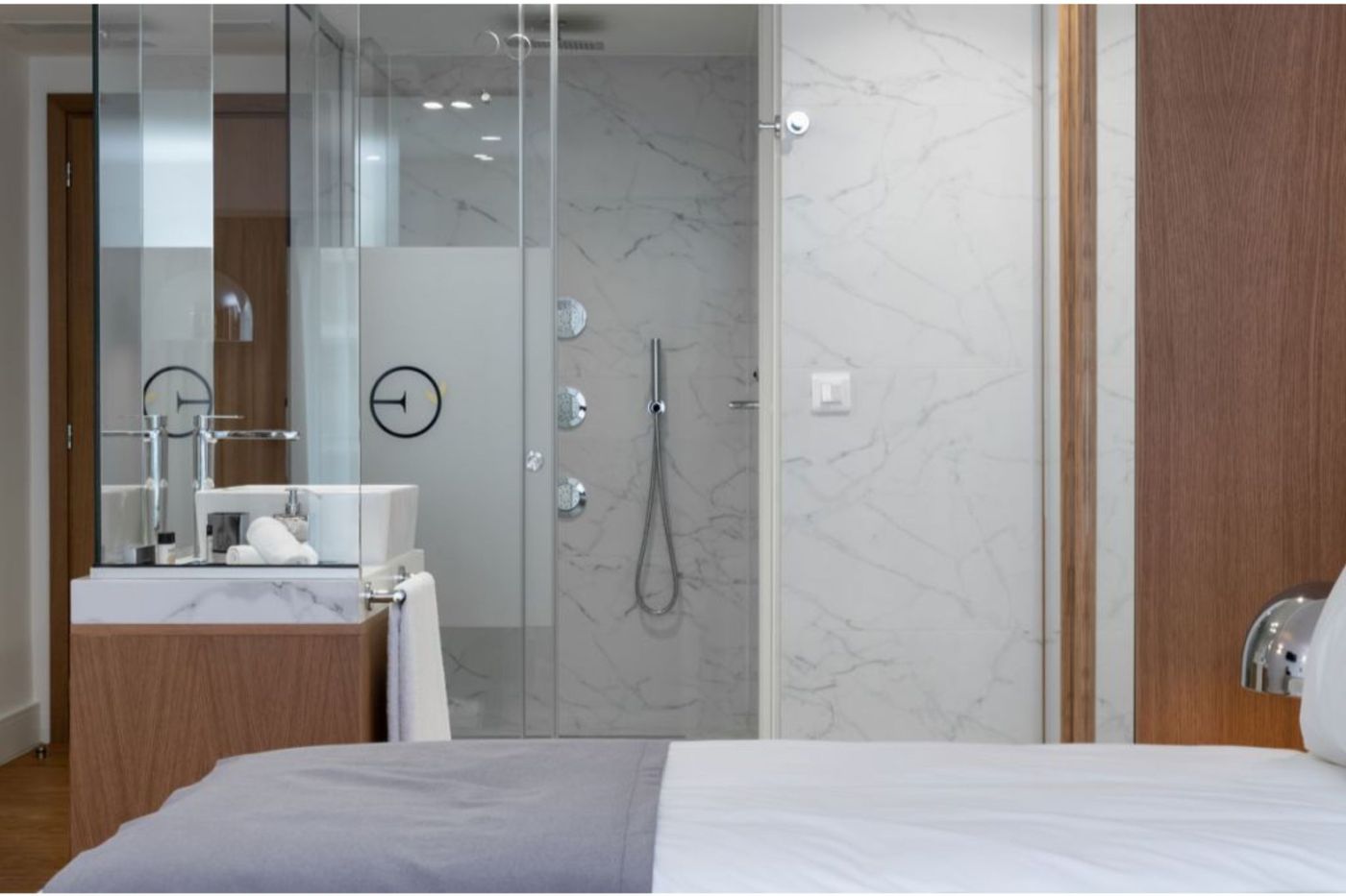 Elia-Ermou-Athens-Hotel-Room-32