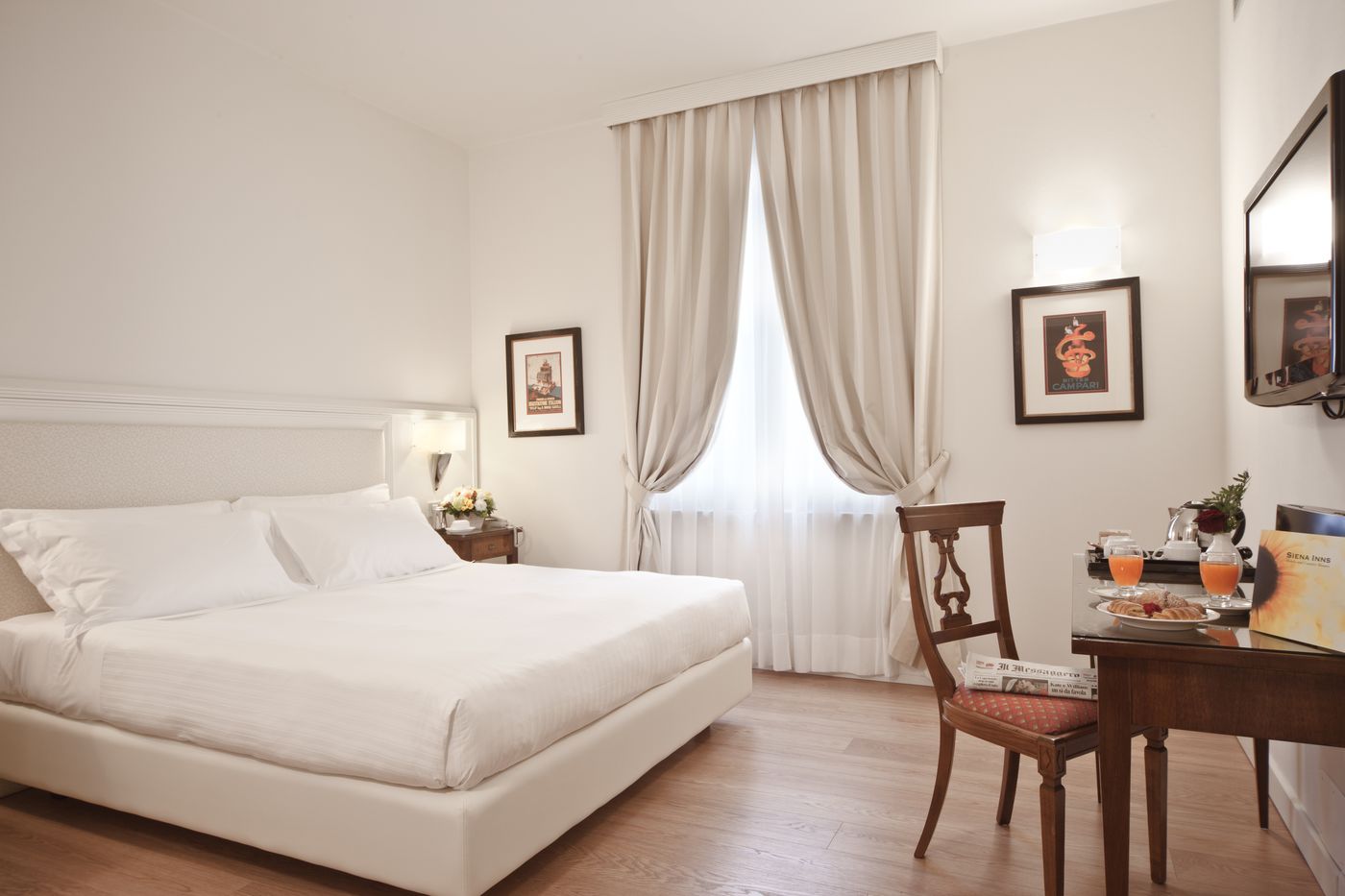 Italia-Hotel-Room-14