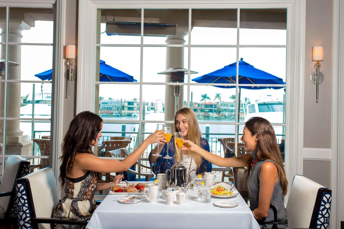 Balboa-Bay-Resort-Restaurant-32