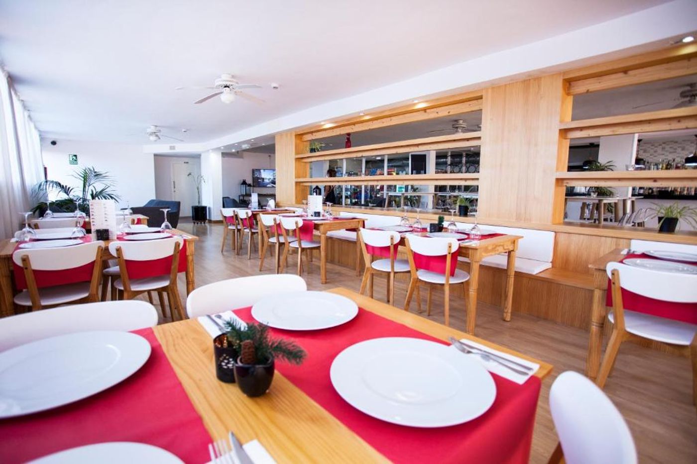 Coral-Los-Alisios-Restaurant-52