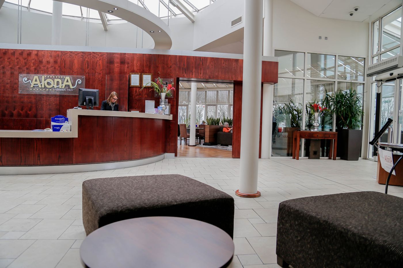 Alona-United Kingdom-MOTHERWELL-Lobby-8
