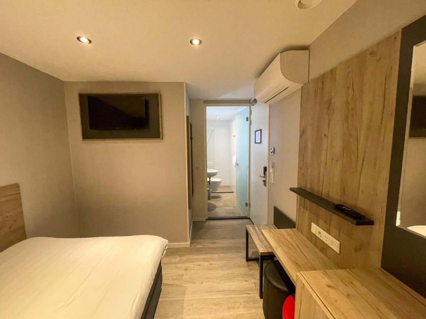 Joy-Hotel-Amsterdam-Room-6