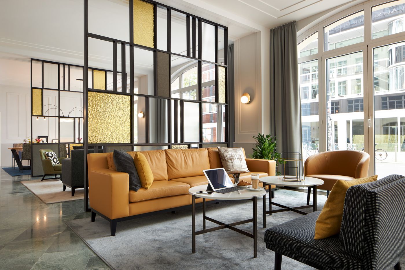 Classik-Hotel-Alexander-Plaza-Lobby-3