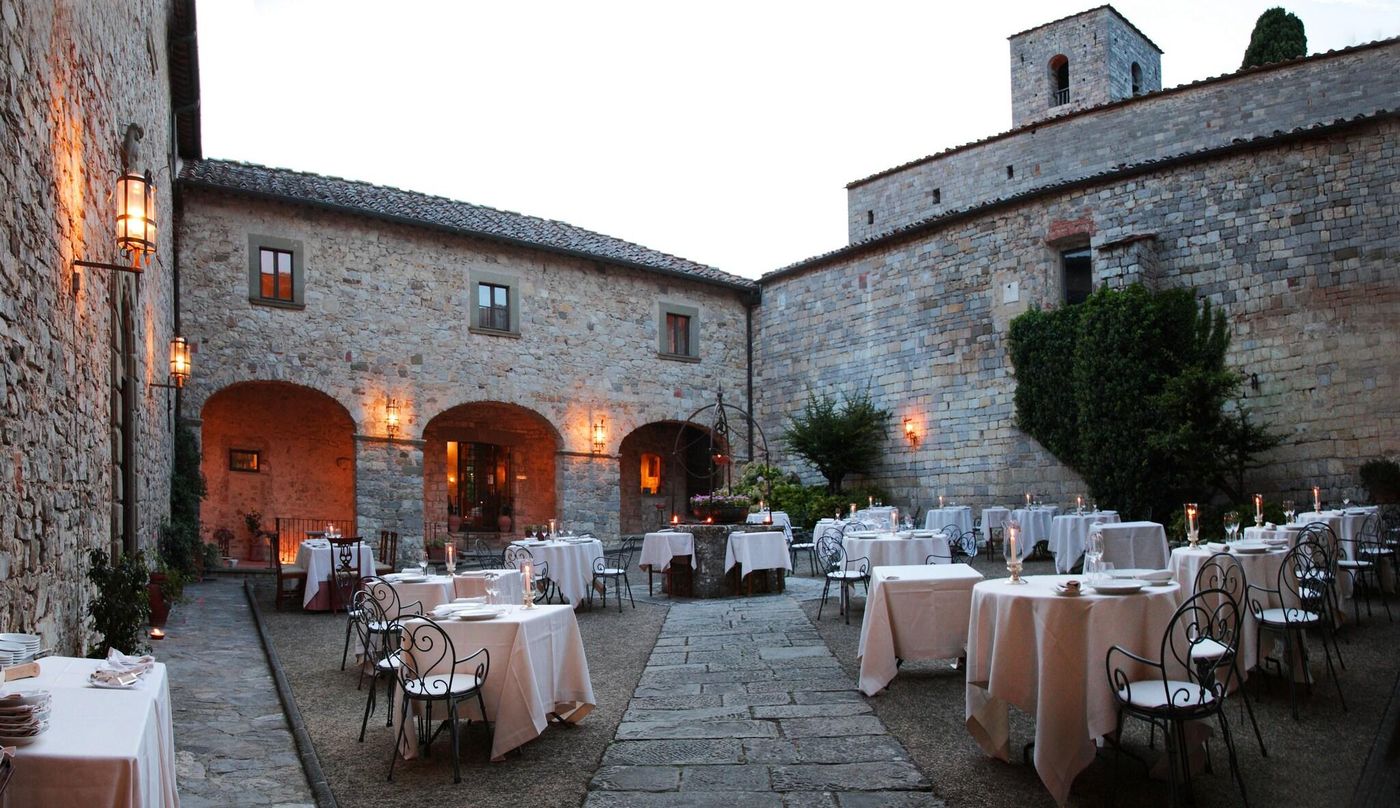 Castello-Di-Spaltenna-Restaurant-40