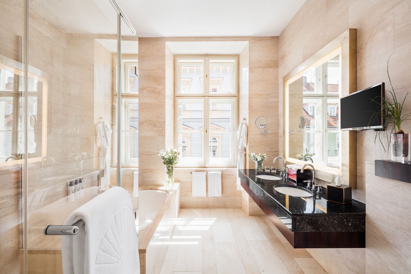 Mandarin-Oriental--Prague-Room-43