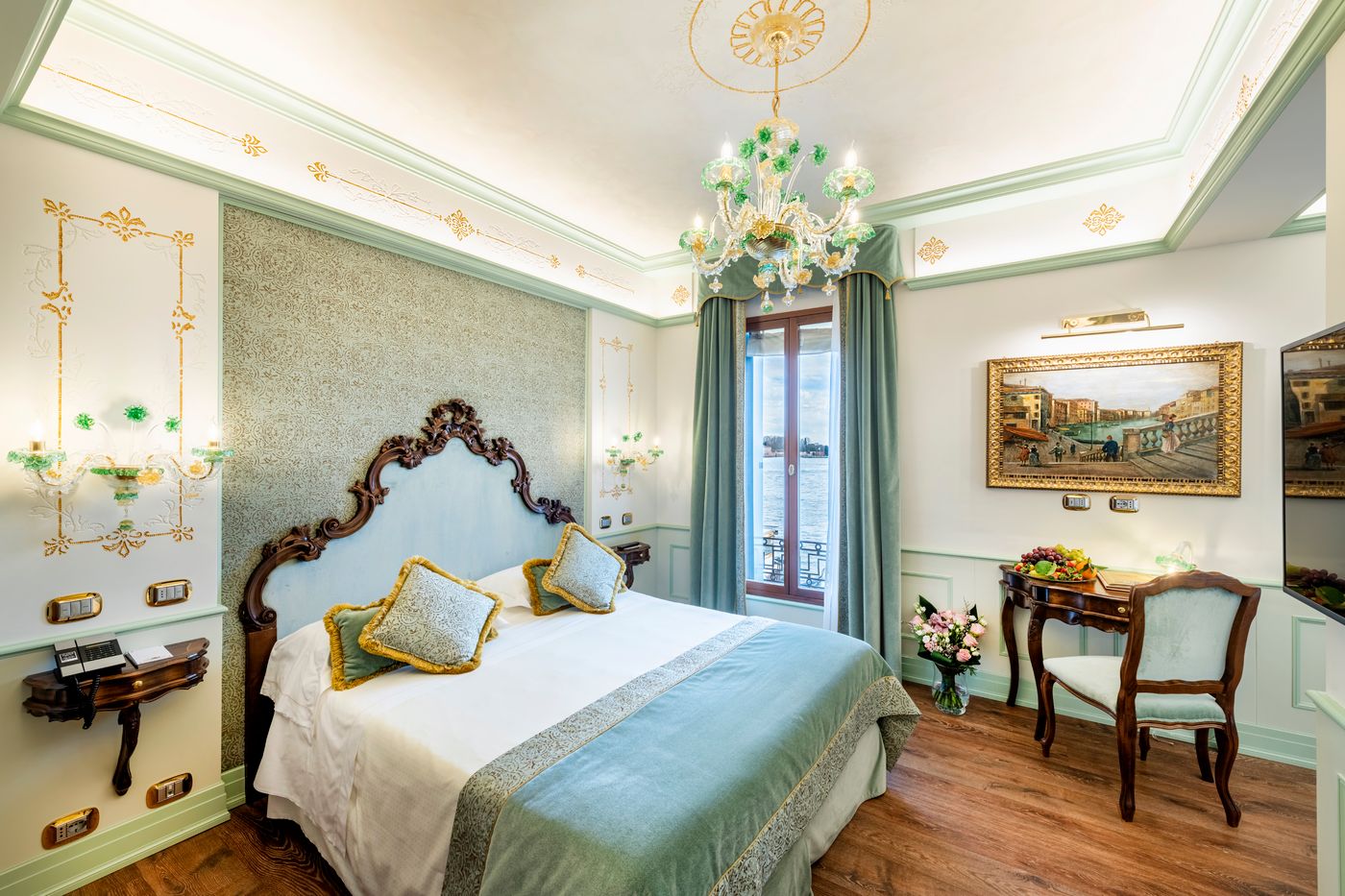 Monaco-and-Grand-Canal-Room-4