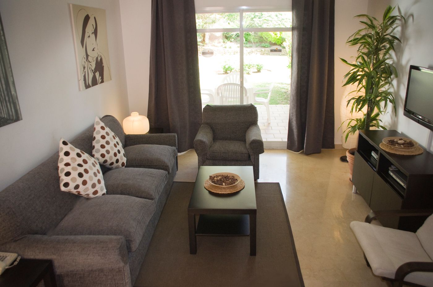 Aloha-Gardens-Room-42